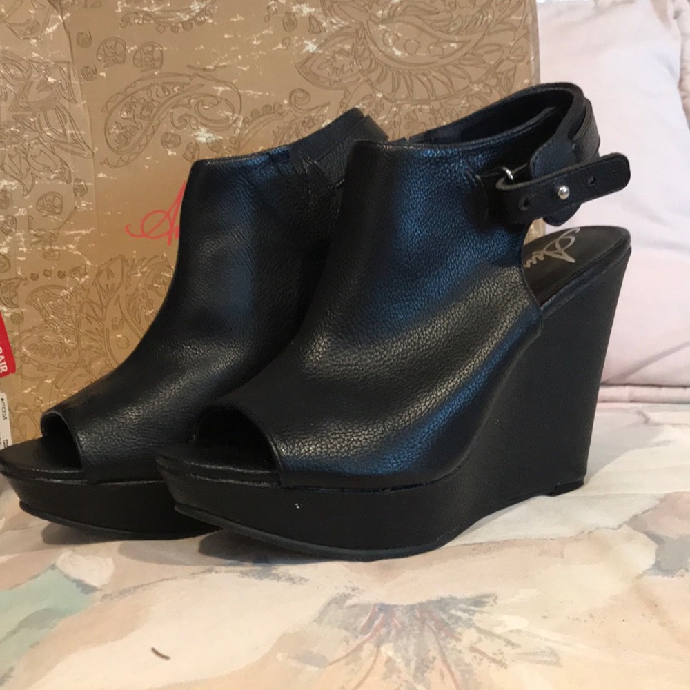 American Rag wedge peep toe shoes